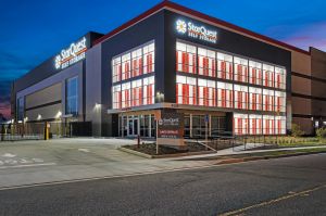 StorQuest - Hawthorne / 147th