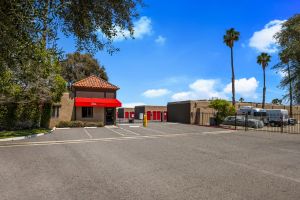 StorQuest - Palm Springs/Tamarisk