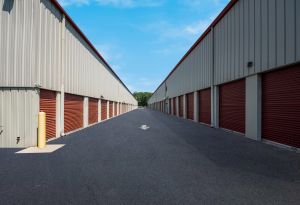 StorQuest - Shirley / Smith