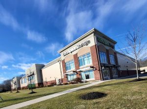 Extra Space Storage - 6078 - Middle Island - Middle Country Rd