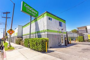 Extra Space Storage - 1979 - Panorama City - Van Nuys Blvd