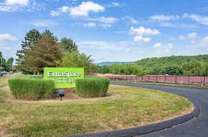 Extra Space Storage - 1993 - Avon - Old Farms Rd