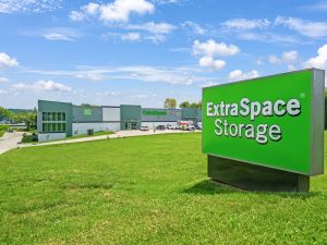 Extra Space Storage - 2037 - Knoxville - Deane Hill Dr