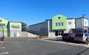 Extra Space Storage - 1122 - North Hollywood - Van Owen