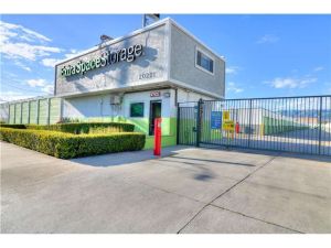 Extra Space Storage - 0224 - Chatsworth - Prairie St