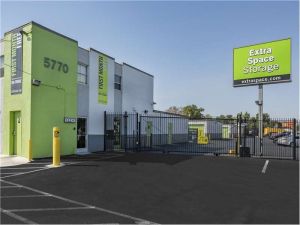 Extra Space Storage - 0328 - Sacramento - Auburn Blvd