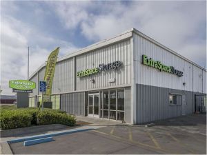 Extra Space Storage - 1566 - Oakland - San Leandro St