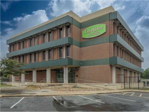 Extra Space Storage - 8554 - Winston-Salem - Waughtown St