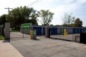 Extra Space Storage - 2112 - Sullivan - Section St