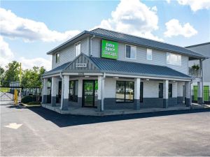 Extra Space Storage - 0652 - Indianapolis - E 65th St