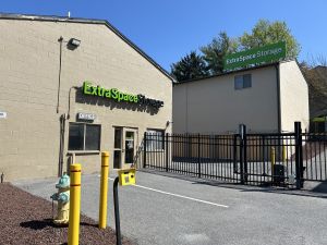 Extra Space Storage - 3033 - Frederick - Patrick St