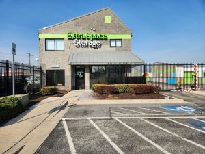 Extra Space Storage - 3550 - Baltimore - 3800 Pulaski Hwy