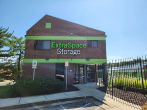 Extra Space Storage - 3552 - Rosedale - Fontana Ln