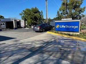 Extra Space Storage - 3703 - San Marcos - Mission Rd