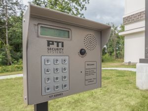 Extra Space Storage - 4132 - Leesburg - Golf Club Rd