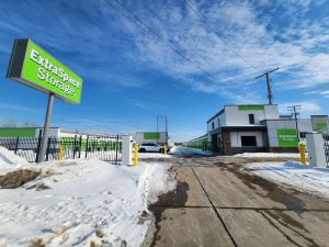 Extra Space Storage - 3089 - Bedford - Broadway Ave