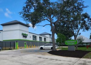 Extra Space Storage - 3137 - Vero Beach - 10th Avenue