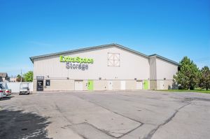 Extra Space Storage - 3211 - Webster - Creek St