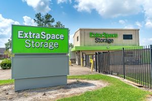 Extra Space Storage - 3286 - Humble - Pinehurst Trail Drive