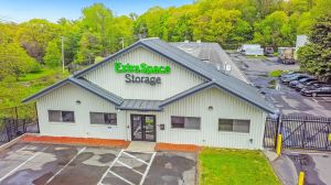 Extra Space Storage - 3429 - Waterbury - Lakewood Rd