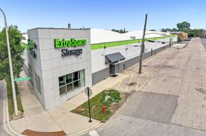 Extra Space Storage - 3459 - Chicago - 4500 W Grand Ave