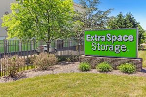Extra Space Storage - 3583 - Flemington - Royal Rd