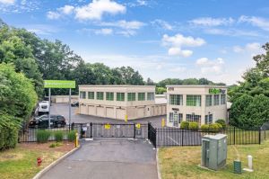 Extra Space Storage - 3711 - Meriden - Main St