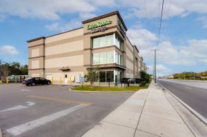 Extra Space Storage - 3731 - Tampa - 1711 Hillsborough Ave