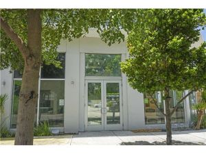 Extra Space Storage - 3739 - Miami - 39th Ave