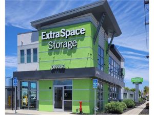 Extra Space Storage - 1009 - Gardena - S Western Ave