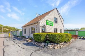 Extra Space Storage - 3170 - Plymouth - Holman Rd
