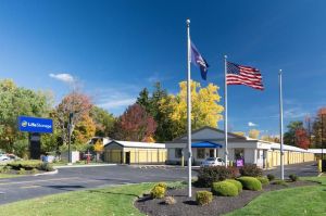 Extra Space Storage - 3248 - Amherst - Niagara Falls Blvd.