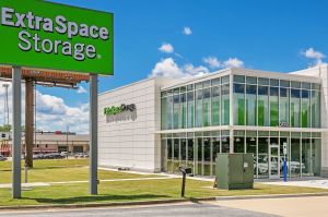 Extra Space Storage - 3264 - Auburn - College St.