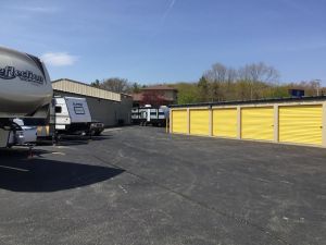 Extra Space Storage - 3319 - Lindenhurst - Grass Lake Road