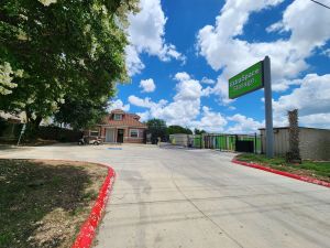Extra Space Storage - 3333 - San Antonio - 9403 Marbach Road