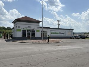 Extra Space Storage - 3393 - Syracuse - Ainsley Drive