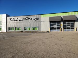 Extra Space Storage - 3451 - Bridgeview - 79th St