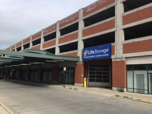 Extra Space Storage - 3456 - Chicago - Paulina St.