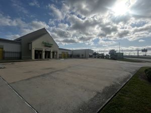 Extra Space Storage - 3805 - Houston - 8350 Sam Houston Pkwy