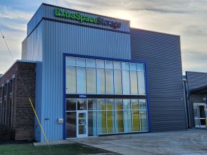Extra Space Storage - 3873 - Maplewood - Big Bend Blvd