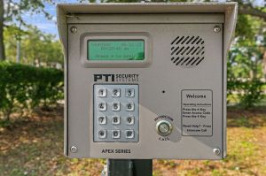 Extra Space Storage - 4044 - Clearwater - 1016 Belcher Rd