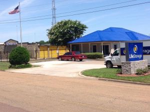 Life Storage - 4074 - Ridgeland - Centre St