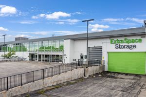 Extra Space Storage - 2011 - West Allis - Cleveland Ave