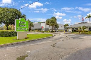 Extra Space Storage - 6001 - Davie - 5370 S University Dr