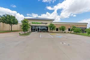 Extra Space Storage - 6015 - Cedar Hill - Belt Line Rd