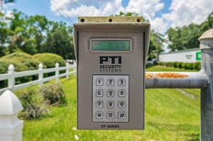 Extra Space Storage - 6129 - Pace - Woodbine Rd