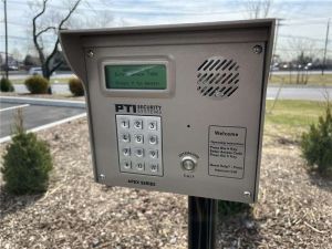 Extra Space Storage - 7486 - East Rutherford - 33 NJ-17