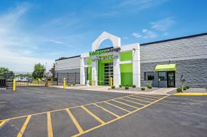 Extra Space Storage - 7510 - Clay - State Route 31