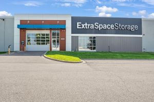 Extra Space Storage - 7554 - Minneapolis - Industrial Blvd NE