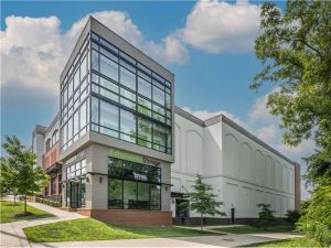 Extra Space Storage - 7578 - Charlotte - 10th St